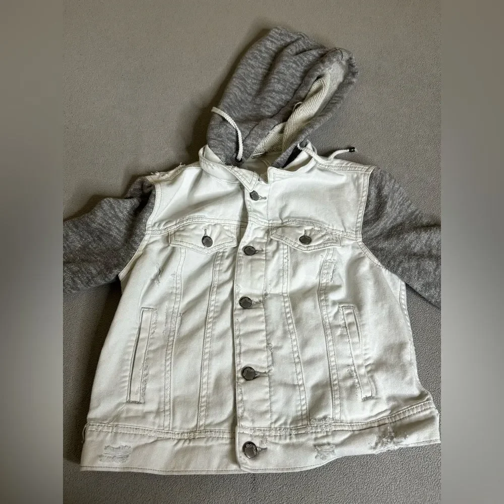 Free People White and Grey Jean Jacket Distressed Denim Detachable Hood Size XS - Picture 14 of 15